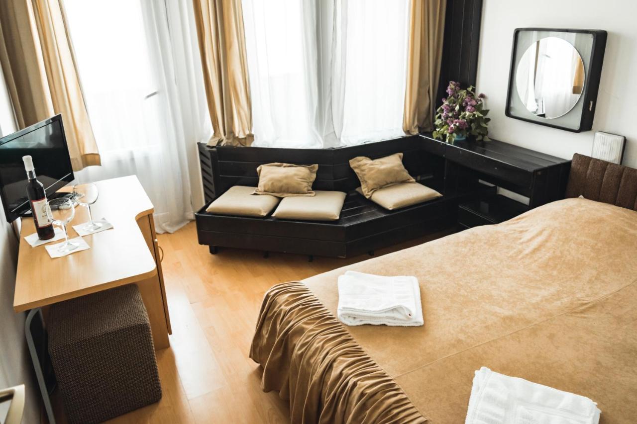 Hotel Lepenski Vir Donji Milanovac Eksteriør bilde