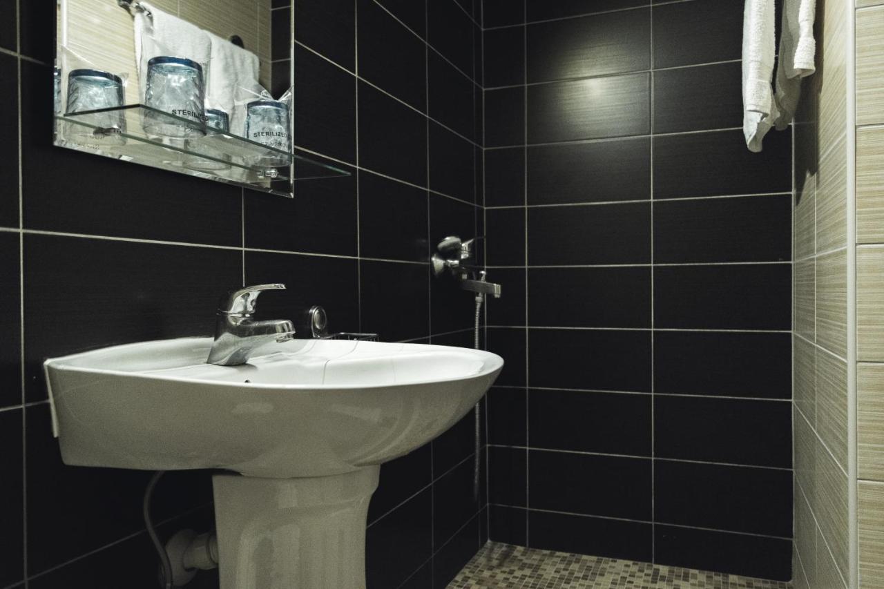 Hotel Lepenski Vir Donji Milanovac Eksteriør bilde